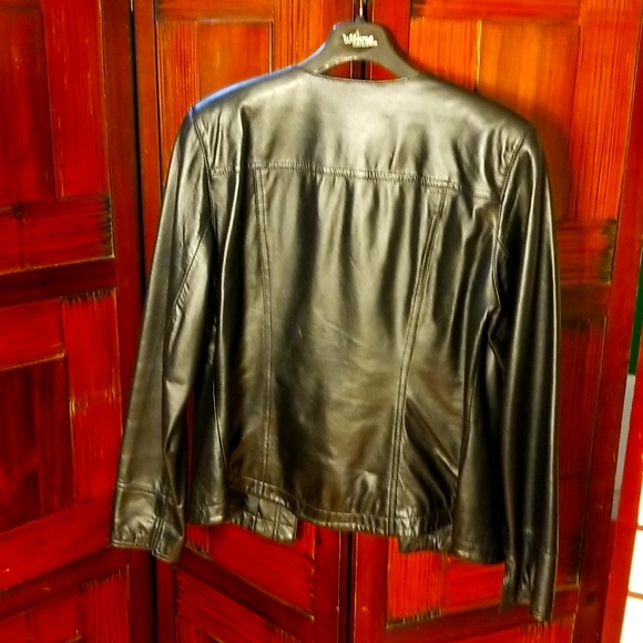 Black leather jacket by i.e. size medium - Picture 2 of 3